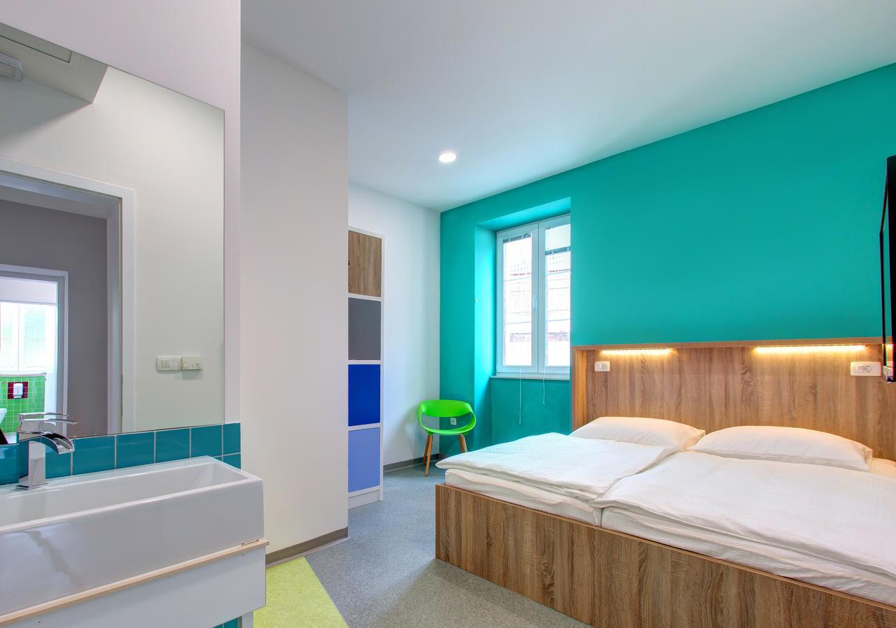 Starmo Hostel Мостар Екстер'єр фото