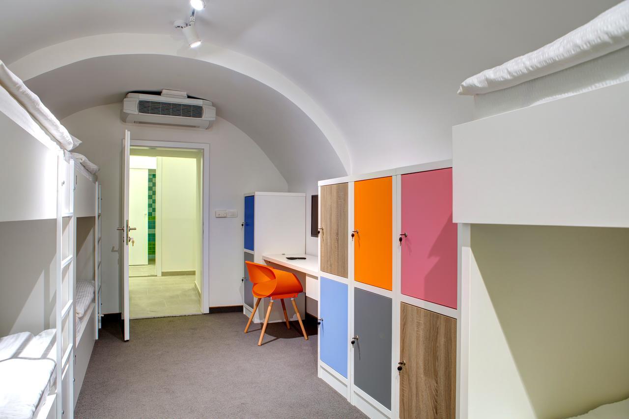 Starmo Hostel Мостар Екстер'єр фото
